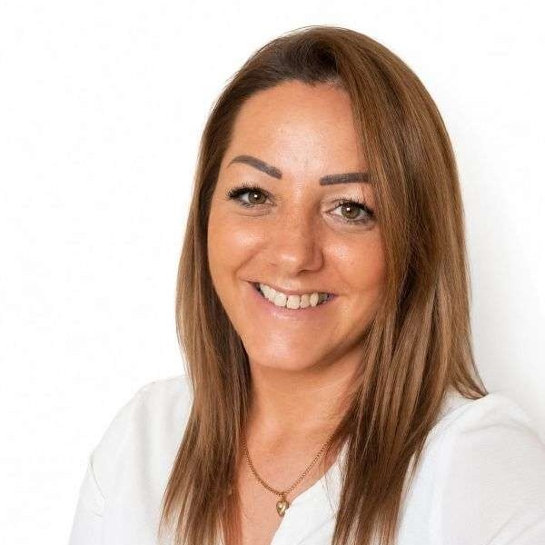 Esztergályosné Németh Cecília